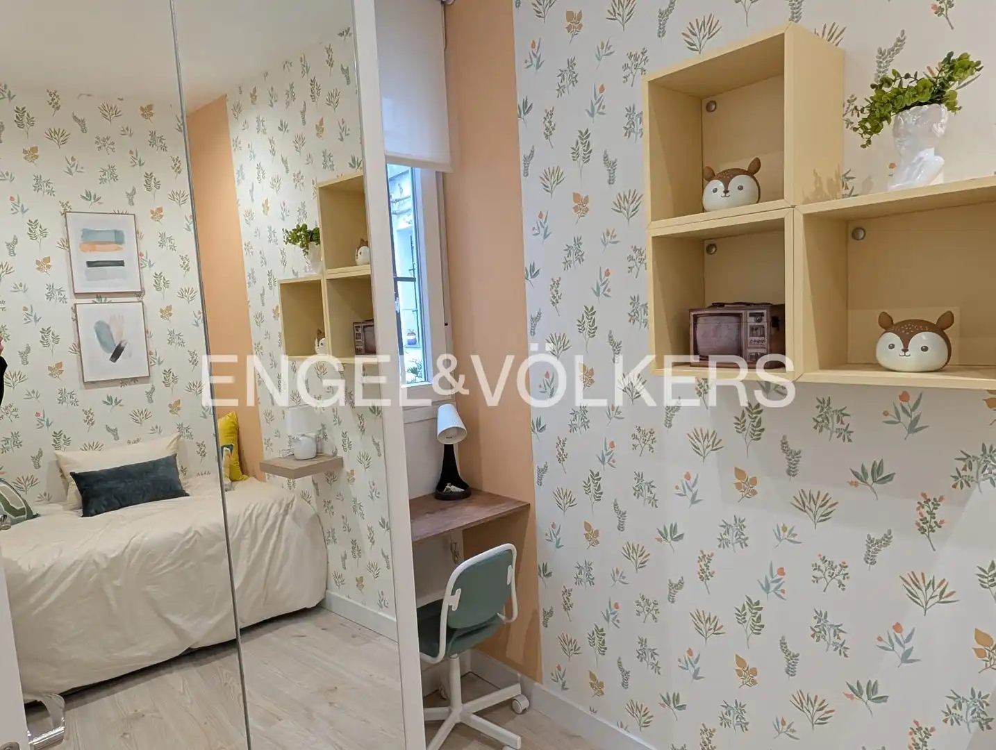 Schlafzimmer von Wohnung zum Verkauf in Madrid mit Klimaanlage, Heizung und Möbliert