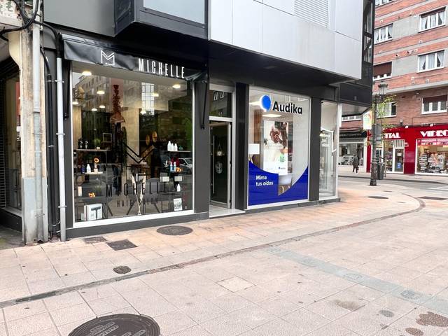 Local comercial en Alquiler en La Felguera