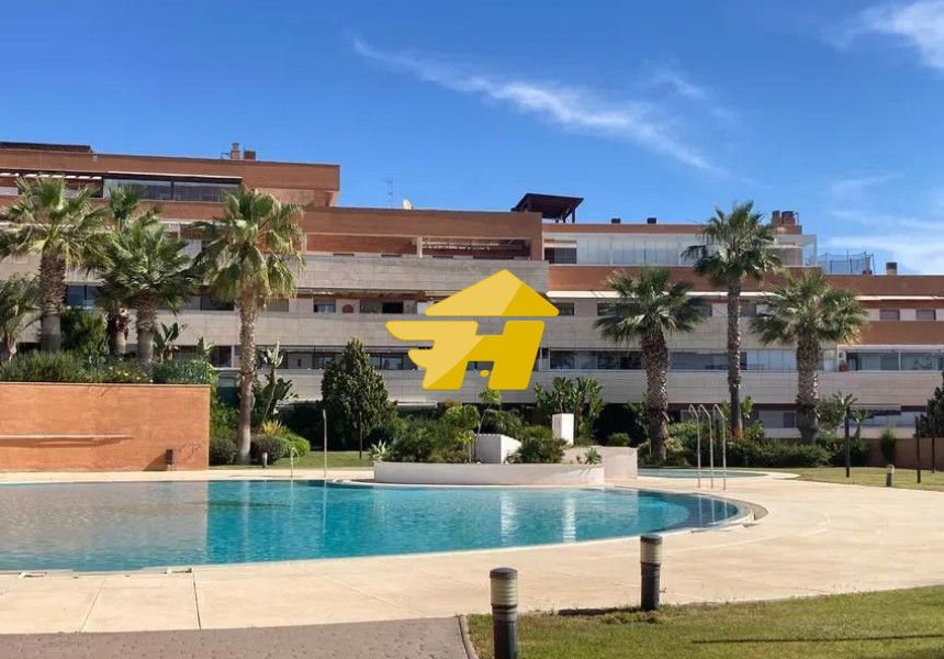 Exterior view of Flat to rent in Torremolinos  with Air Conditioner, Private garden and Swimming Pool