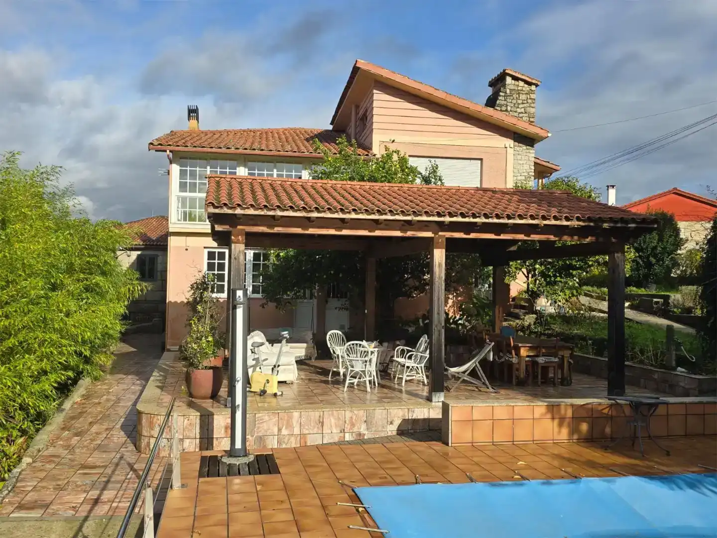 Terrassa de Casa o xalet en venda en Ourense Capital  amb Piscina i Balcó