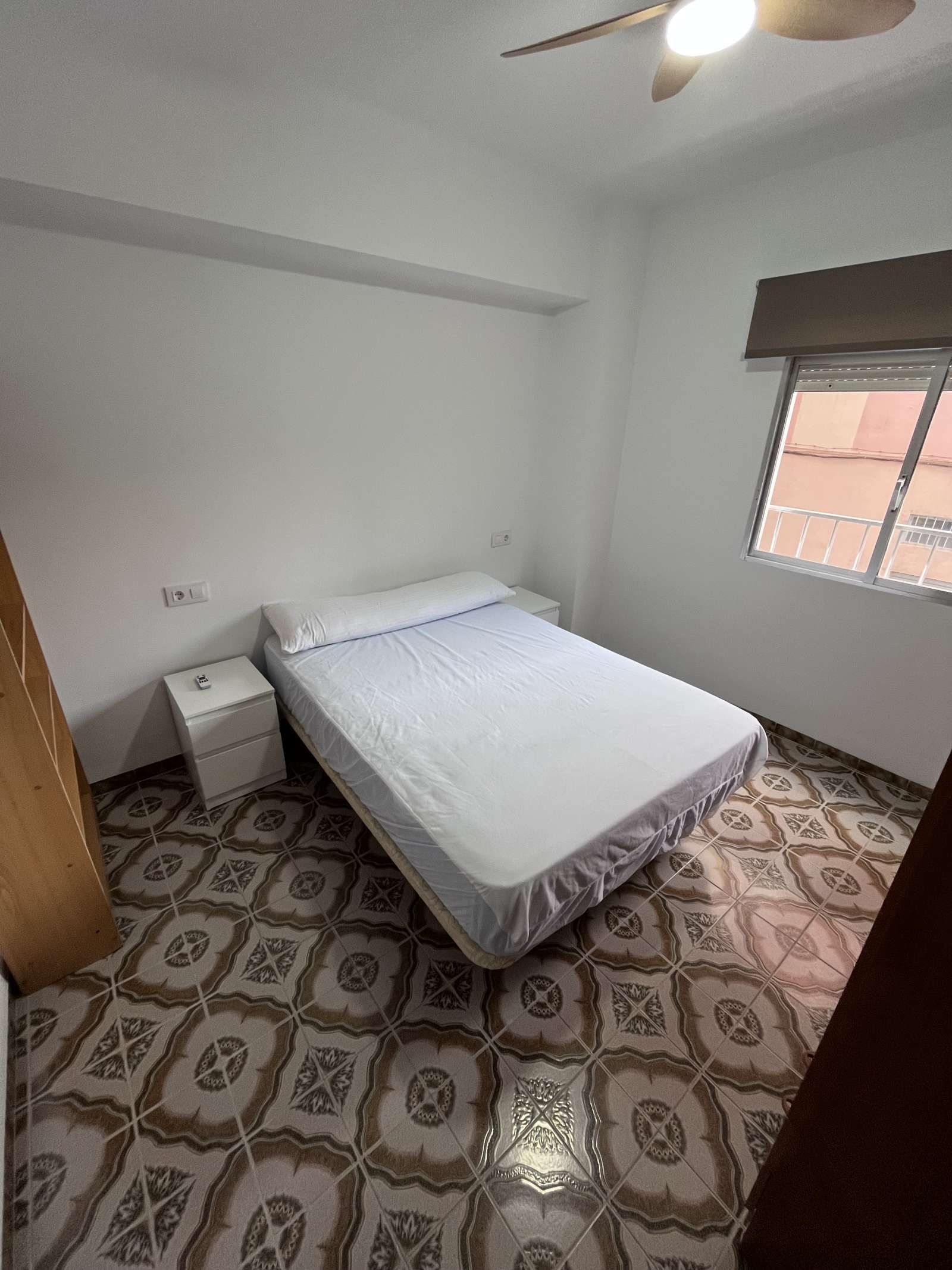 Bedroom of Flat to share in  Almería Capital  with Air Conditioner and Terrace