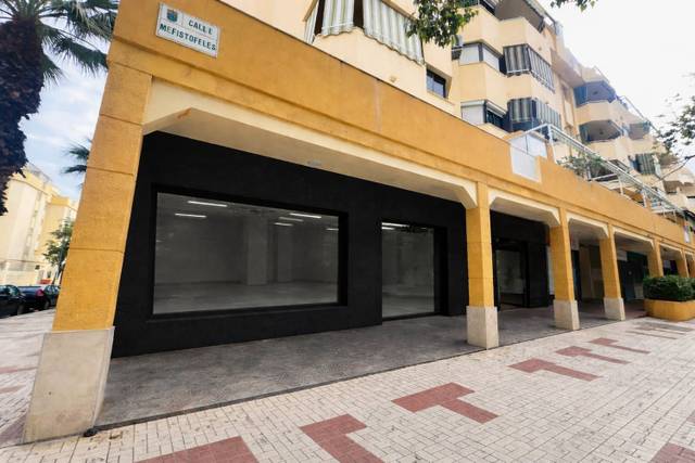 Local comercial en Venta en Cortijo Alto