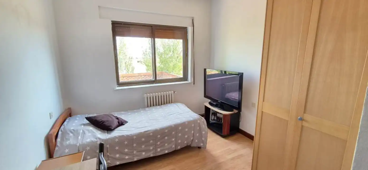 Schlafzimmer von Haus oder Chalet zum Verkauf in Castellanos de Villiquera mit Heizung, Privatgarten und Terrasse