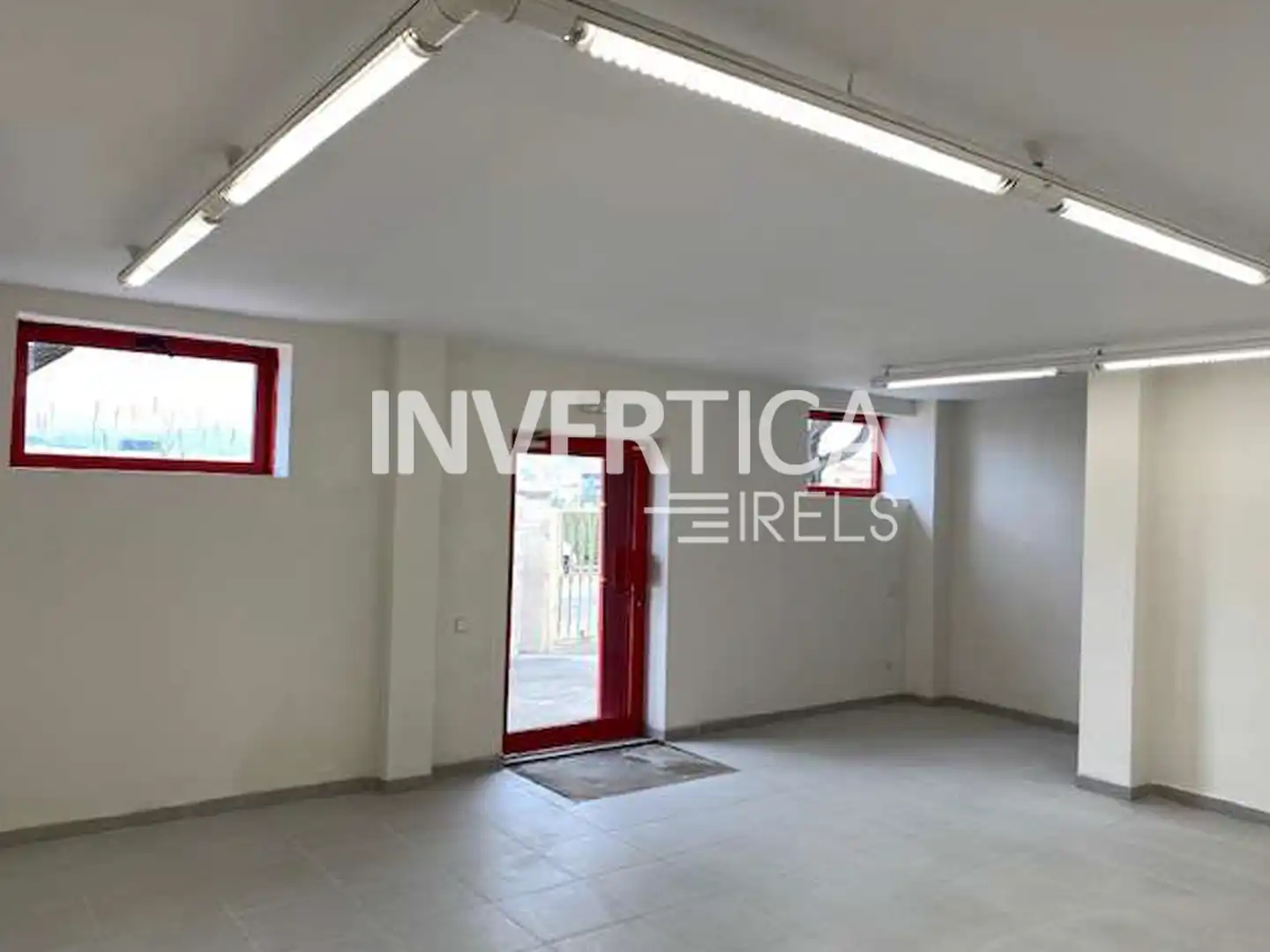 Nave industrial de alquiler en Sant Feliu de Llobregat con Calefacción