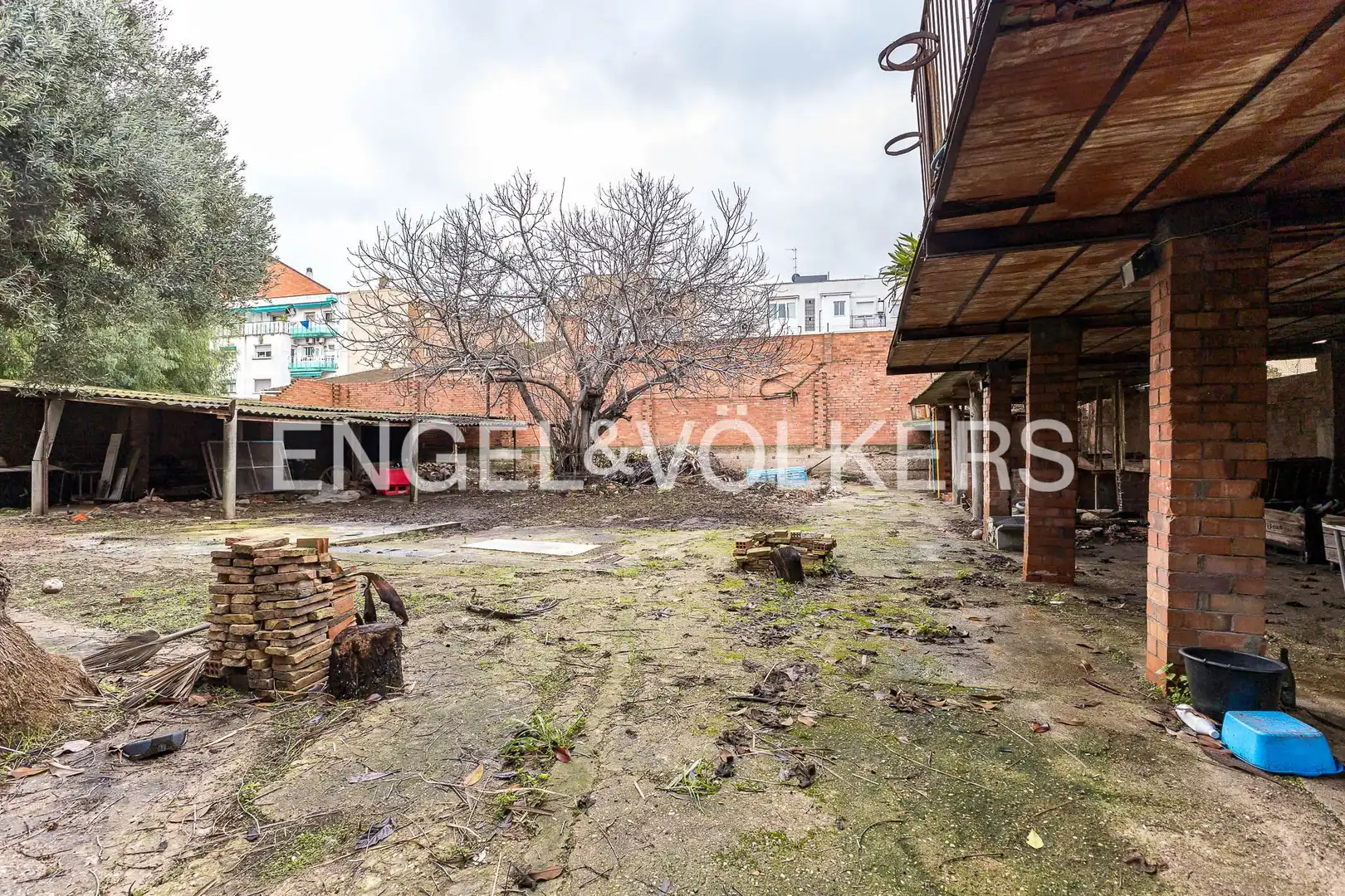 Houses for sale in Sant Vicenç Dels Horts  with Heating and Private garden