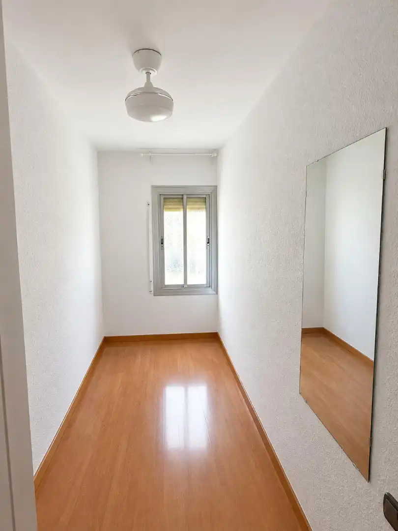 Bedroom of Flat for sale in Montigalà - Sant Crist