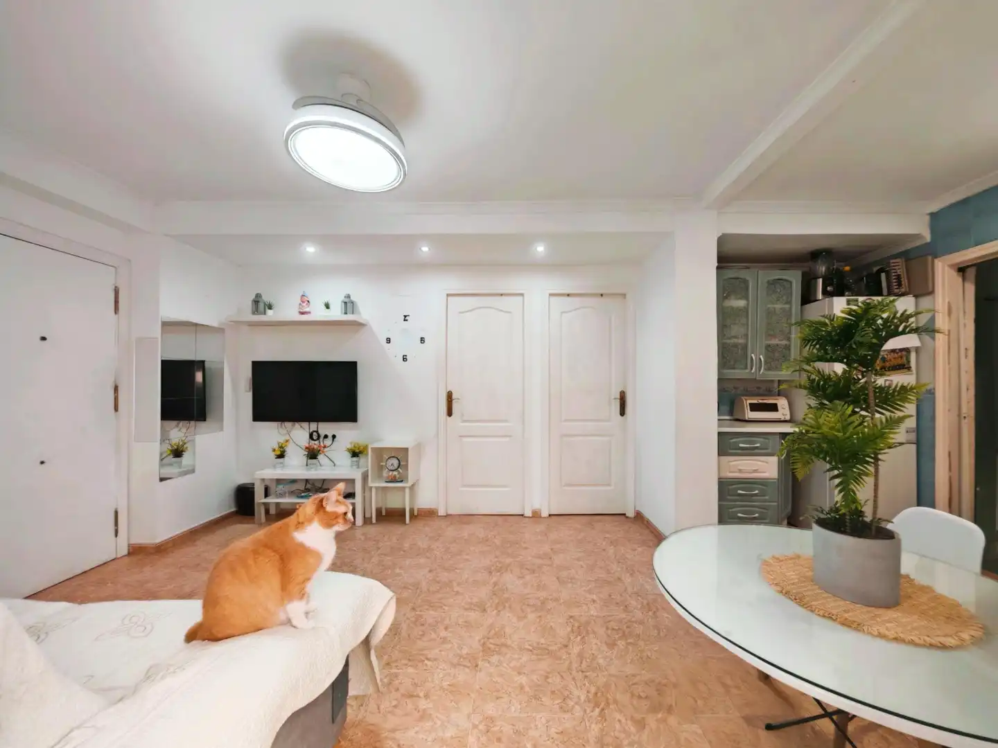 Living room of Flat for sale in Cádiz  with Air Conditioner and Terrace