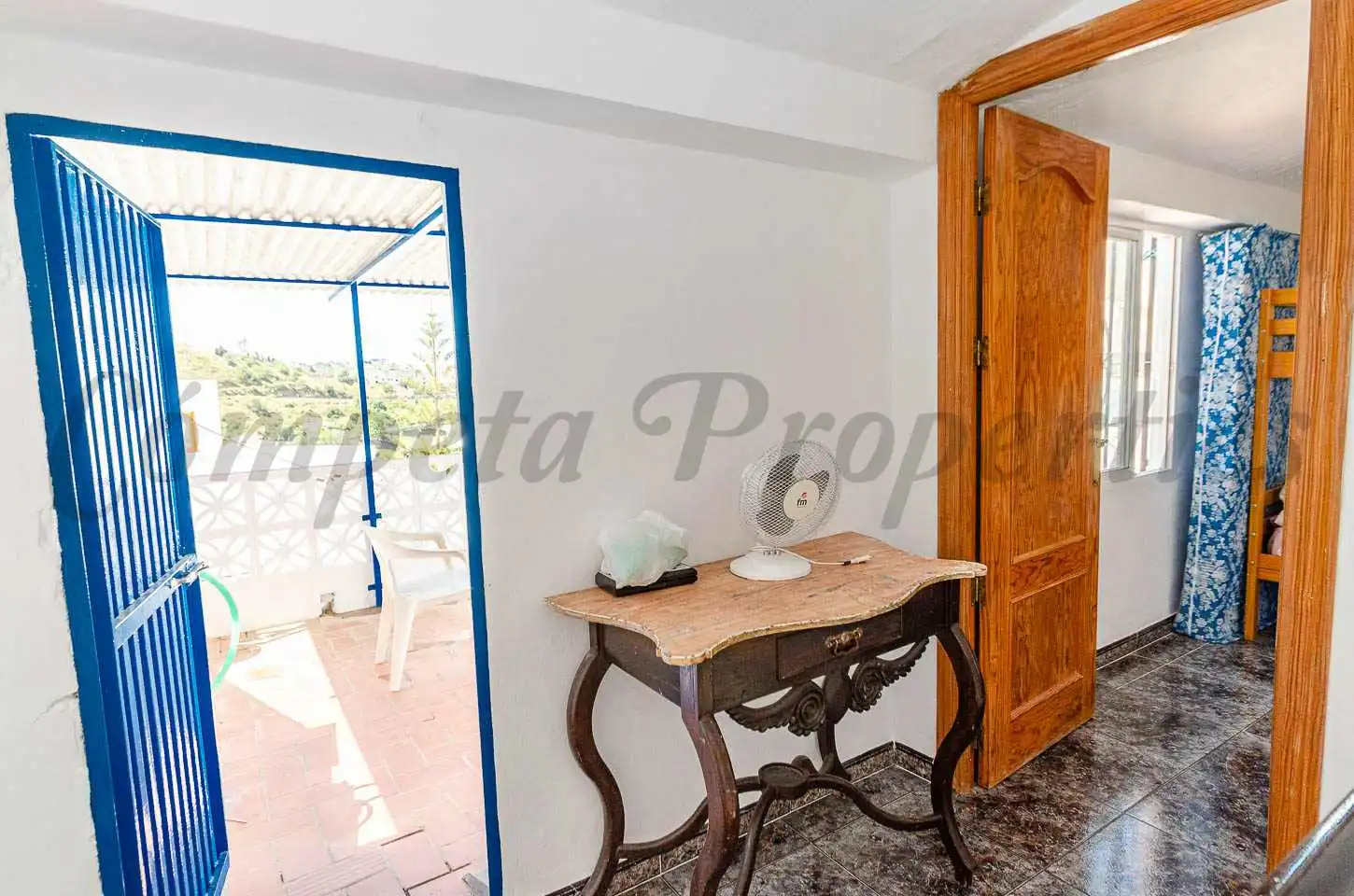Einfamilien-Reihenhaus zum Verkauf in Cómpeta mit Terrasse und Möbliert