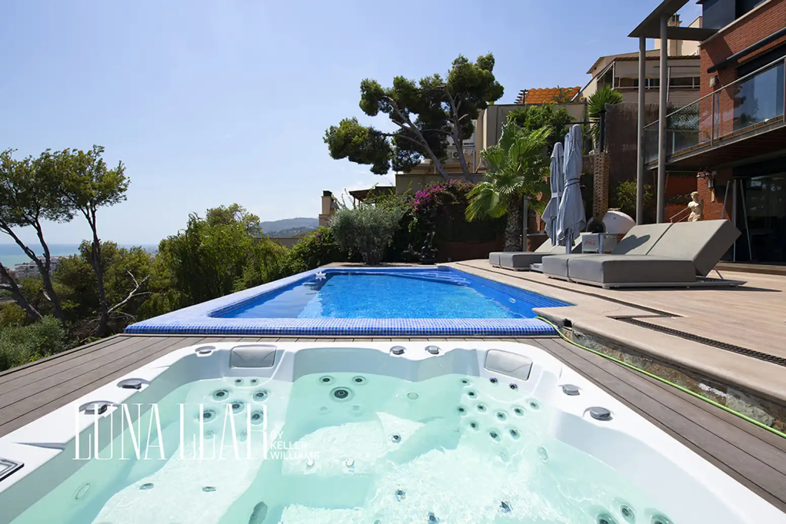 Schwimmbecken von Haus oder Chalet zur Miete in Sitges mit Klimaanlage, Terrasse und Möbliert