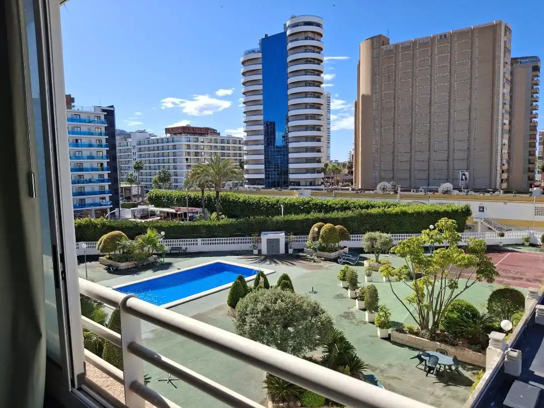 Appartement compact avec piscine à vendre à Calle Ibiza
