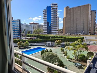 Apartament amb piscina en venda a Calle Ibiza