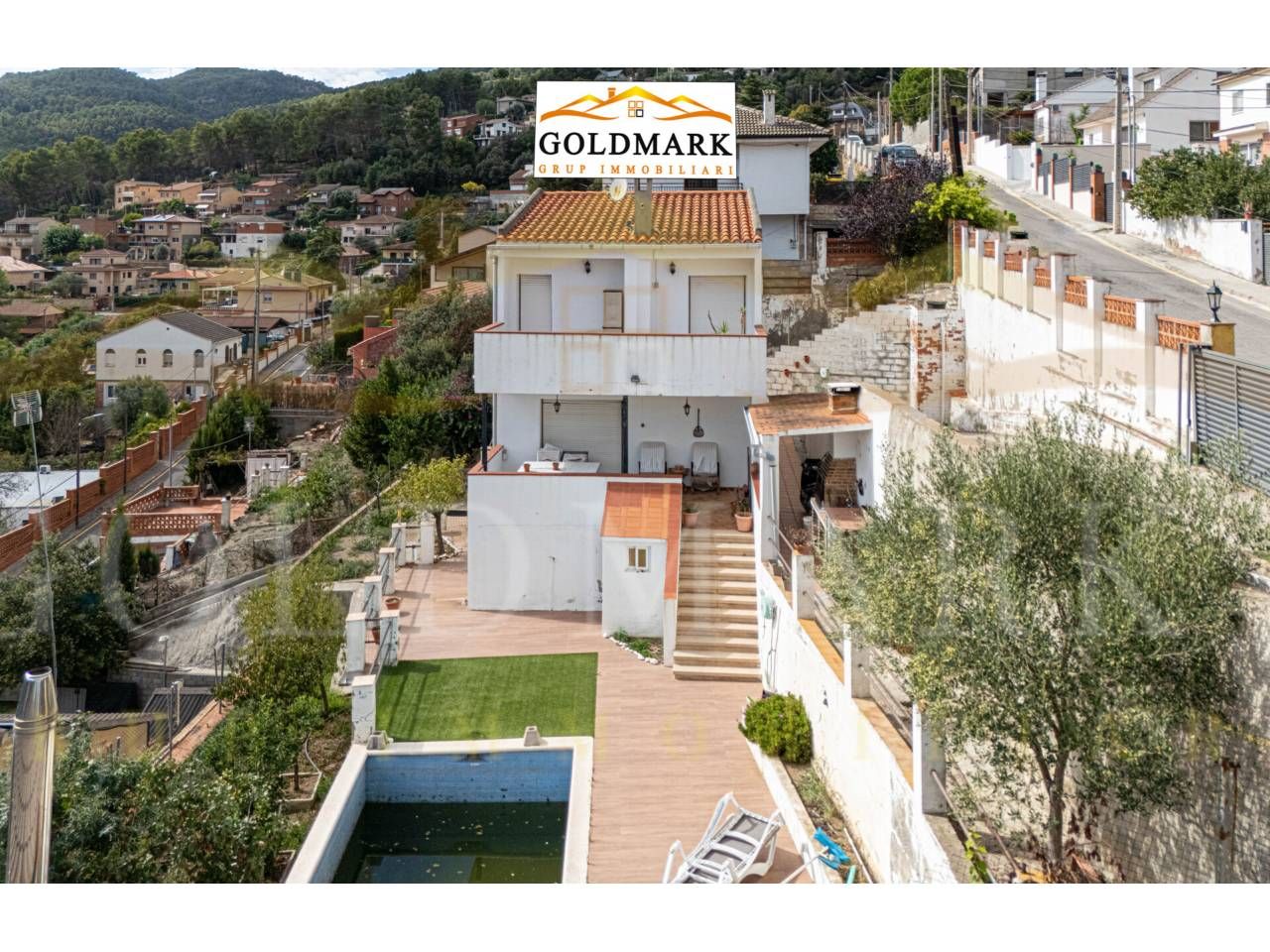 Vista exterior de Casa o chalet en venta en Corbera de Llobregat con Aire acondicionado, Calefacción y Jardín privado