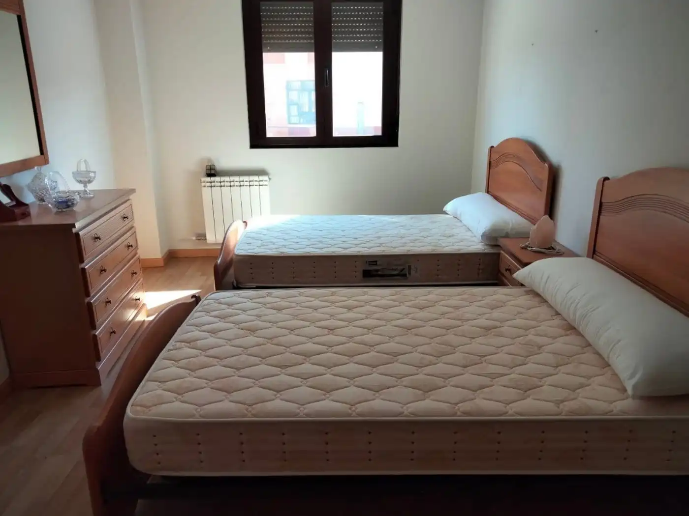 Habitación de Piso en venta en Valderas con Parquet, Amueblado y TV