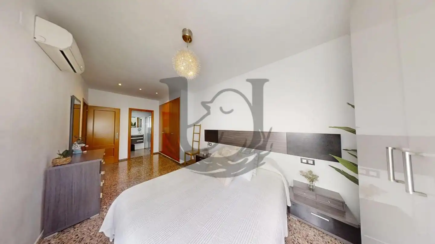 Habitación de Ático en venta en Alginet con Aire acondicionado y Terraza