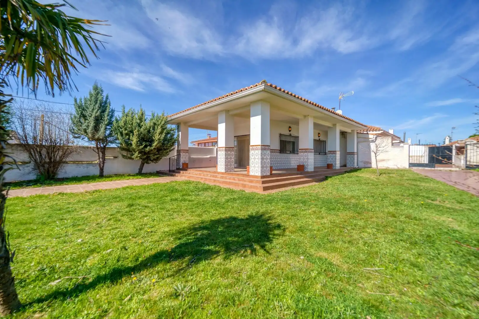 Garden of Houses for sale in Villamanrique de Tajo  with Air Conditioner, Heating and Private garden