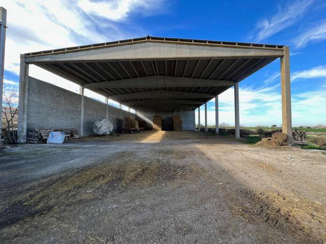 Local comercial en Alquiler en Montmaneu