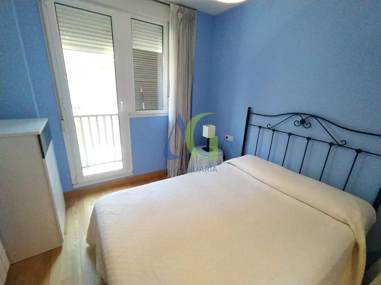 Habitación de Apartamento de alquiler en Villaquilambre con Calefacción, Parquet y Terraza