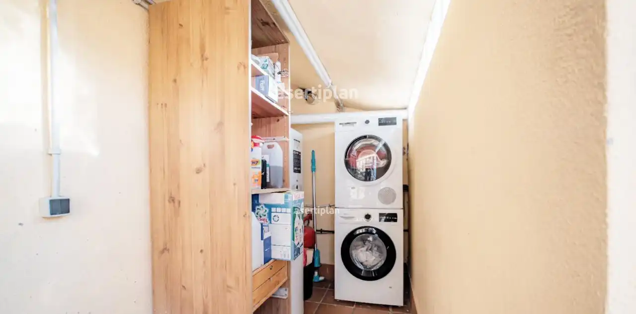 Maisonette zum Verkauf in Mataró mit Klimaanlage, Heizung und Terrasse
