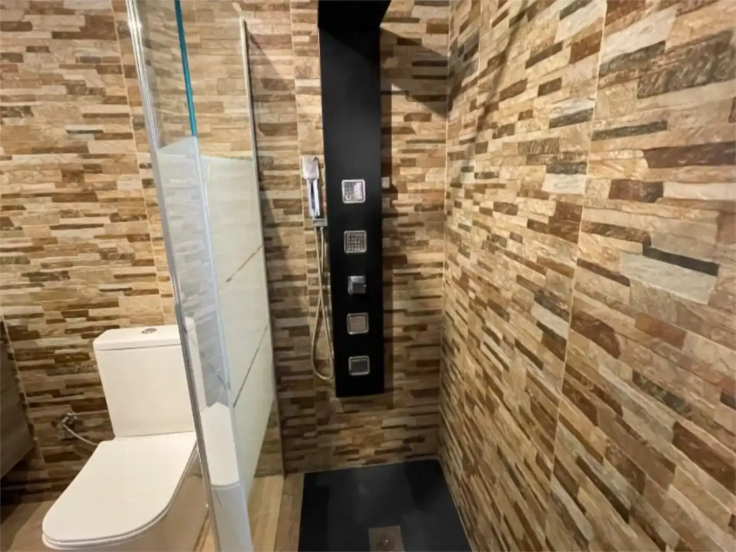 Baño de Piso en venta en L'Ametlla de Mar  con Aire acondicionado, Jardín privado y Trastero