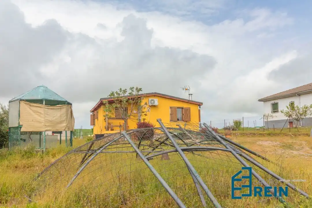 Vista exterior de Casa o xalet en venda en Lominchar amb Aire condicionat, Calefacció i Jardí privat