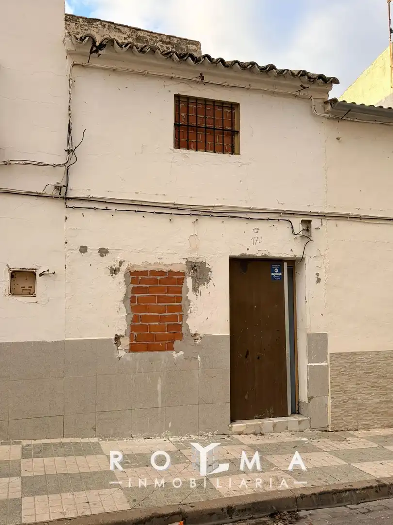 Vista exterior de Casa adosada en venta en El Saucejo