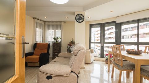 Foto 2 de Piso en venta en Nazario Gonzalez Monteagu, Reina Victoria - Miguel Hernández, Elche / Elx
