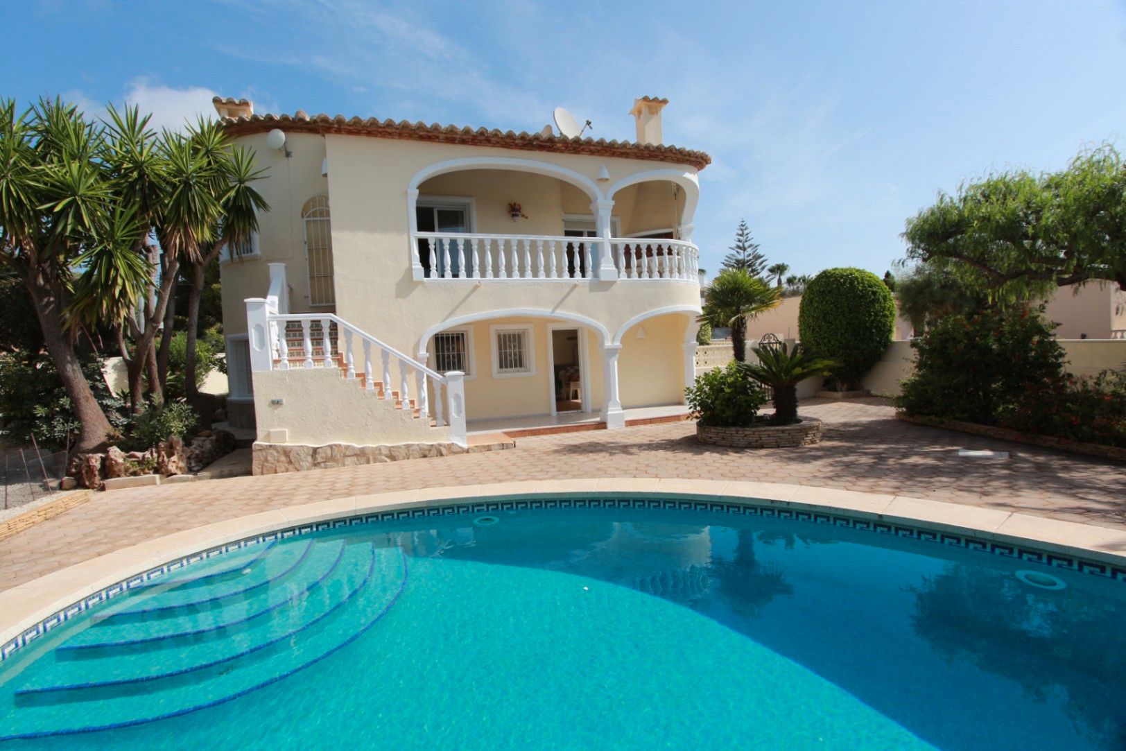 Vista exterior de Casa o xalet en venda en Calpe / Calp amb Calefacció, Terrassa i Traster