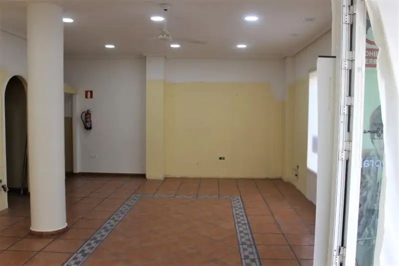 Local comercial en venta en Tomelloso, imagen 2