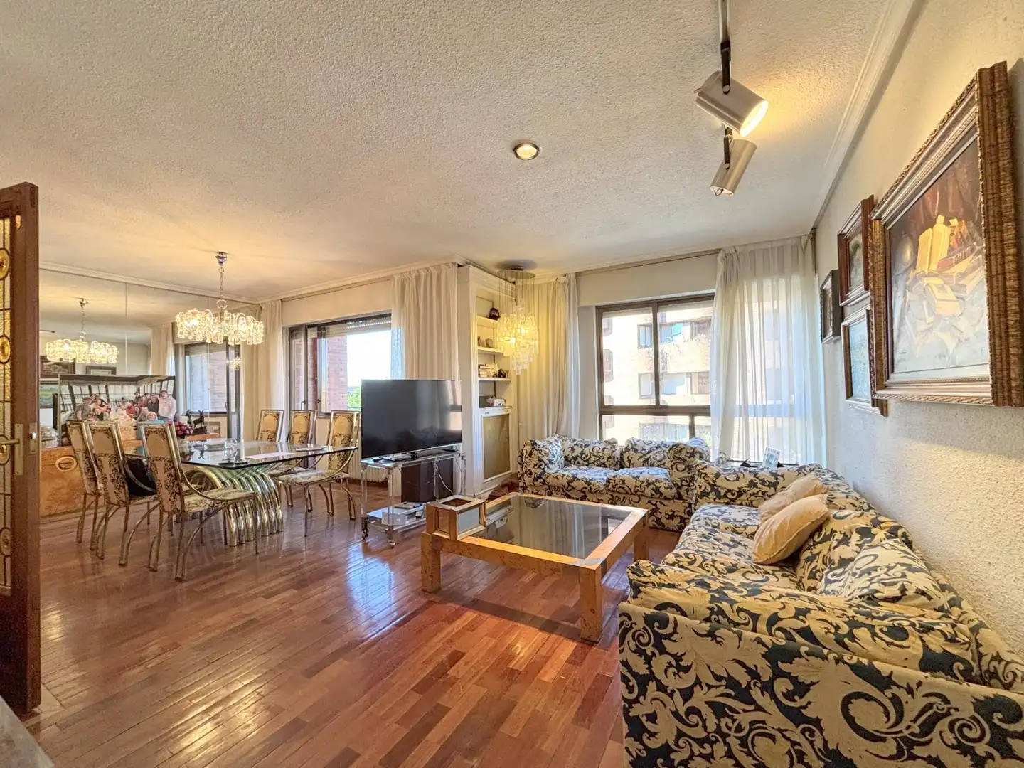 Sala de estar de Piso en venta en Ávila con Calefacción, Parquet y Terraza