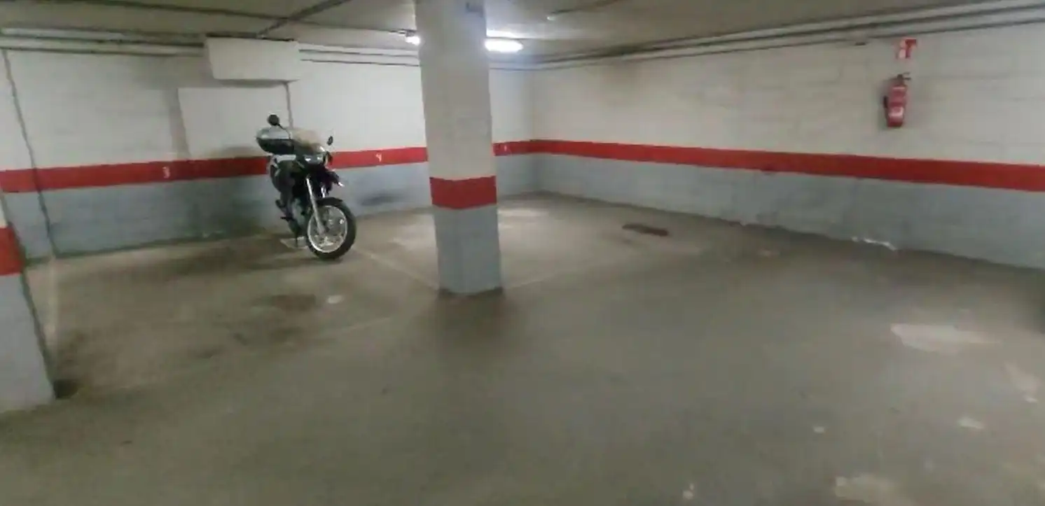 Einzelparkplatz zum Verkauf in Centro, imagen 4