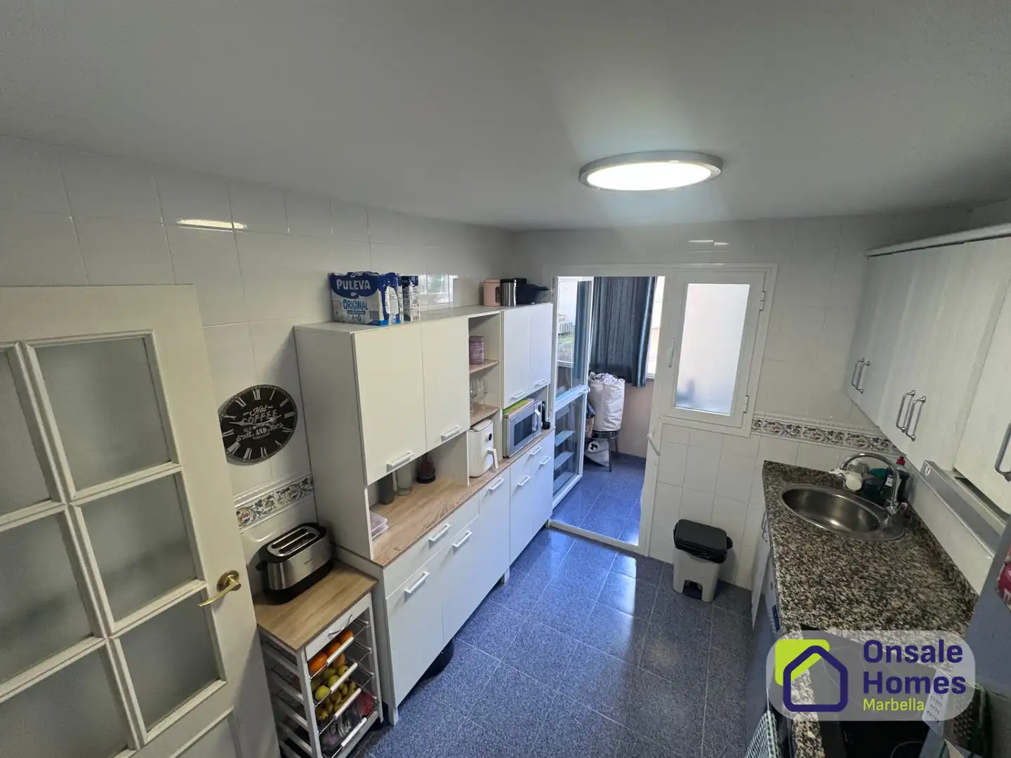 Cocina de Piso en venta en Estepona con Aire acondicionado y Terraza