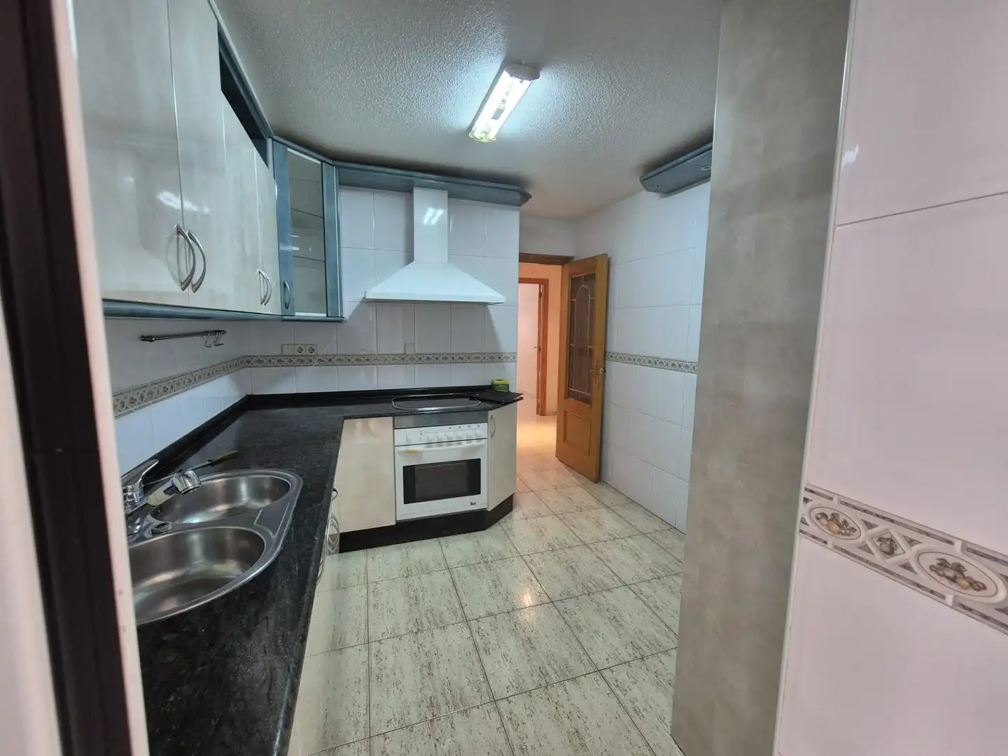 Cocina de Piso en venta en Murcia con Trastero y Balcón