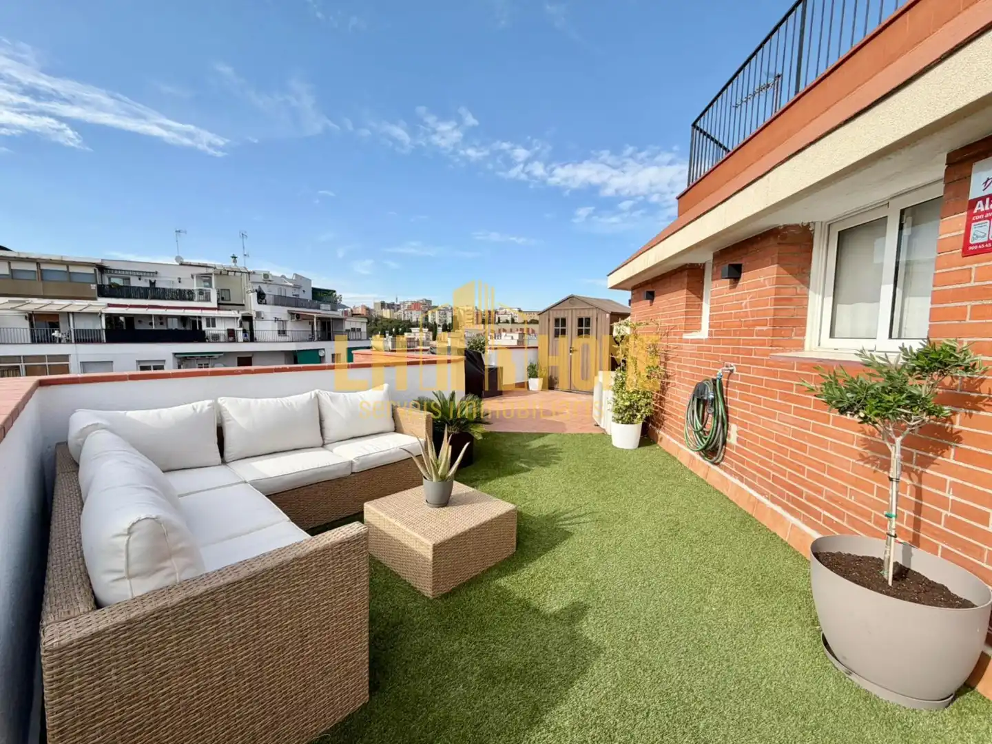 Terraza de Ático en venta en L'Hospitalet de Llobregat con Aire acondicionado, Parquet y Terraza