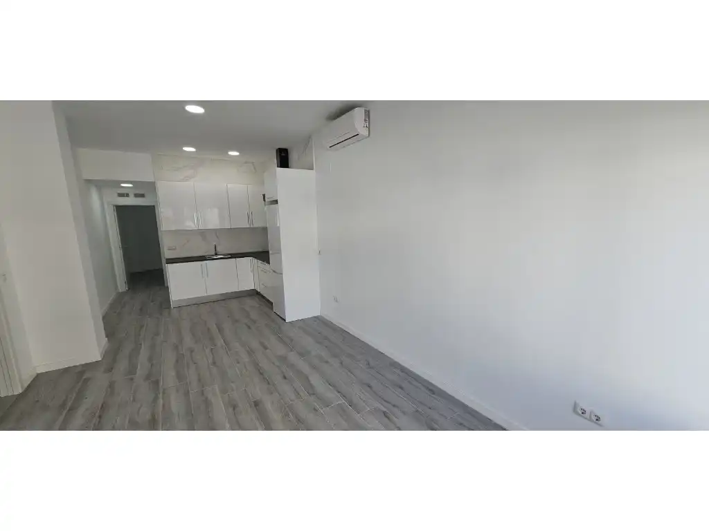 Flat for sale in Calle Miami, 1, La Carihuela - Los Nidos
