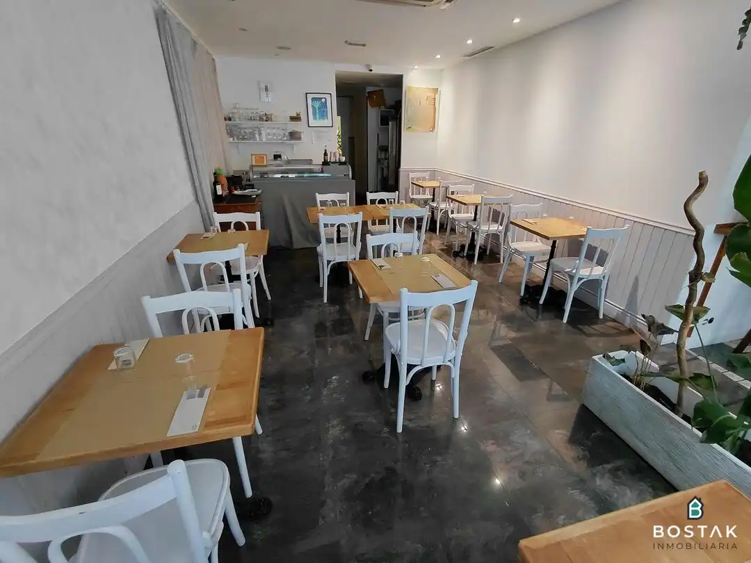 Local comercial en alquiler en Ibaiondo, imagen 2