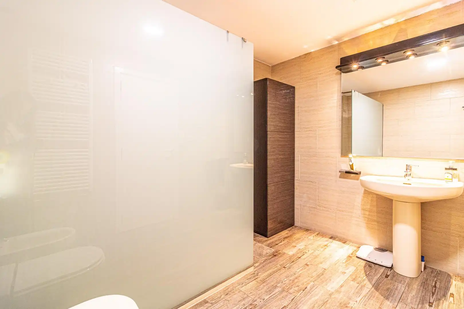 Baño de Casa adosada en venta en Carlet con Aire acondicionado, Trastero y Alarma