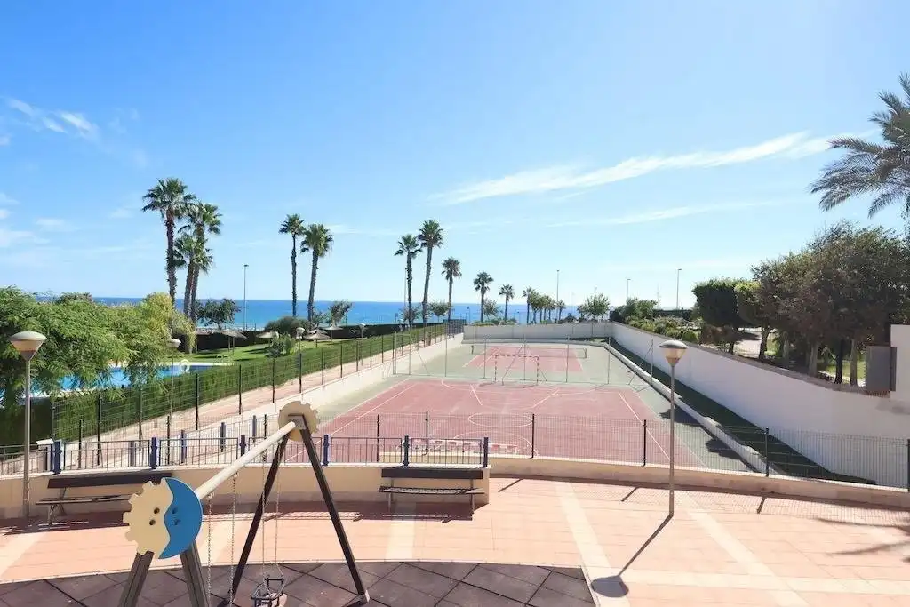 Exterior view of Attic for sale in Pilar de la Horadada  with Terrace, Furnished and Jacuzzi