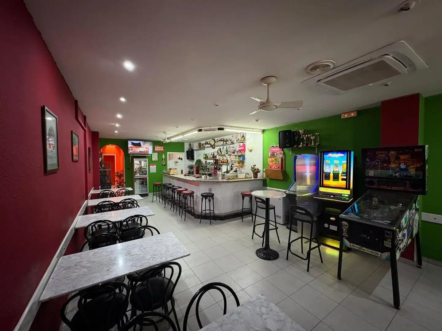 Local comercial en traspaso en Carrer BANYS, DELS, imagen 4