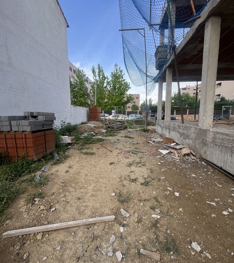Foto 2 de Terreno en venta en Calle Mariano Benlliure, 22, Fuentebella -San Felix - El Leguario, Parla