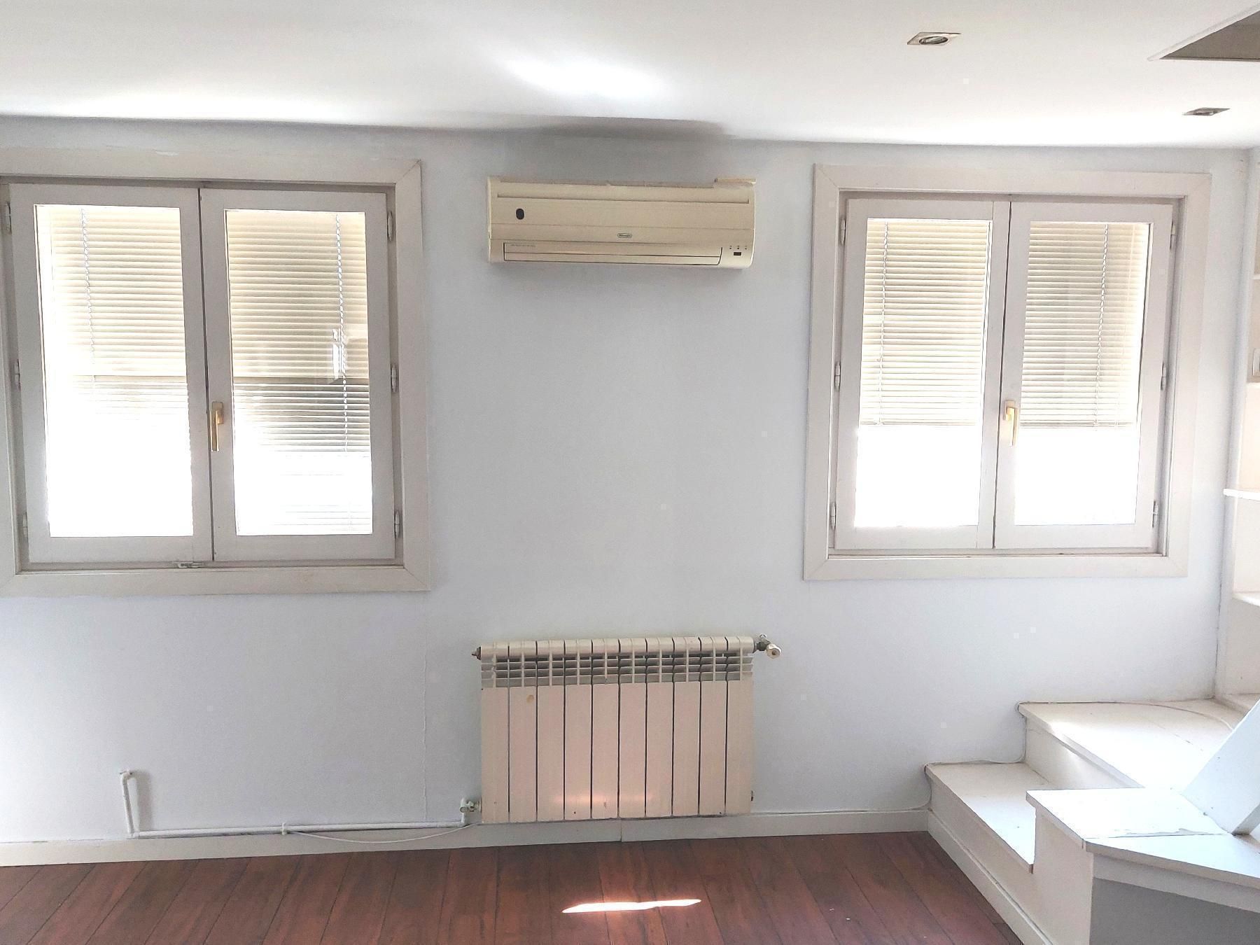 Bedroom of Flat for sale in  Madrid Capital