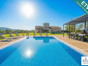 Casa con piscina en venta en Búger - https://maps.app.goo.gl/c3MeVWW8TD6mHV3s6