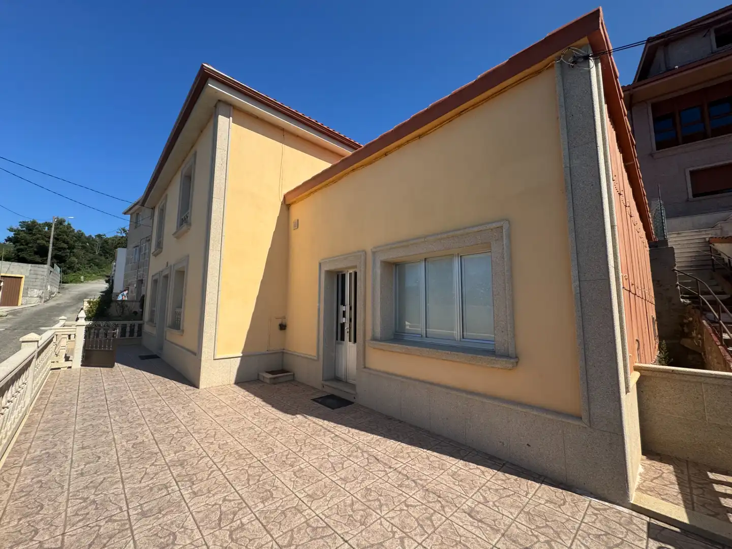 Vista exterior de Casa o xalet en venda en Carnota amb Jardí privat, Terrassa i Traster