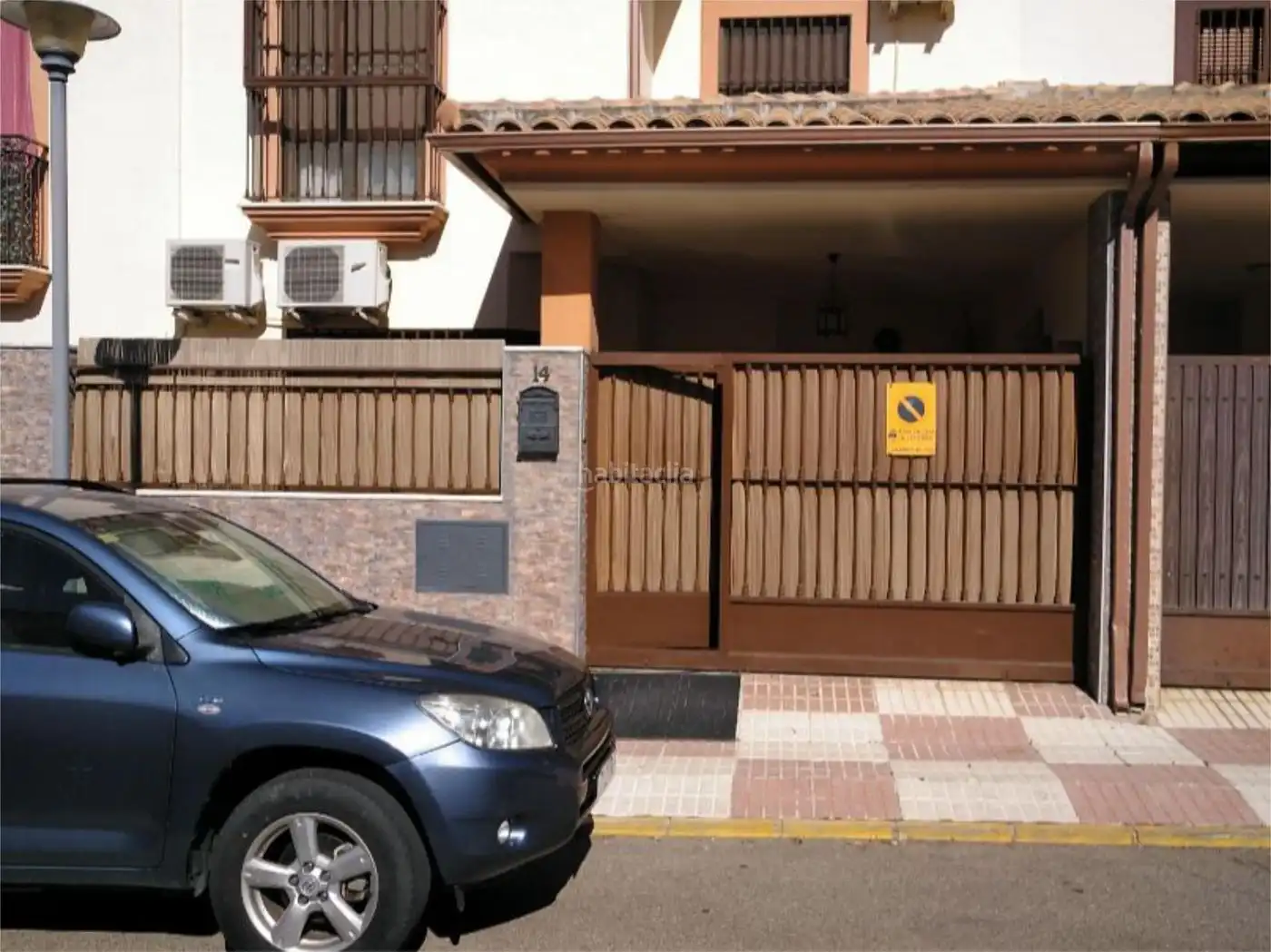 Adosado en venta en Calle Victoria Kemp 14