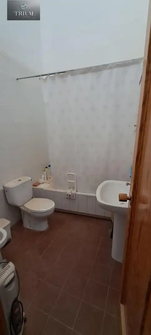 Casa con terraza en venta en Ventas de Huelma, imagen 5