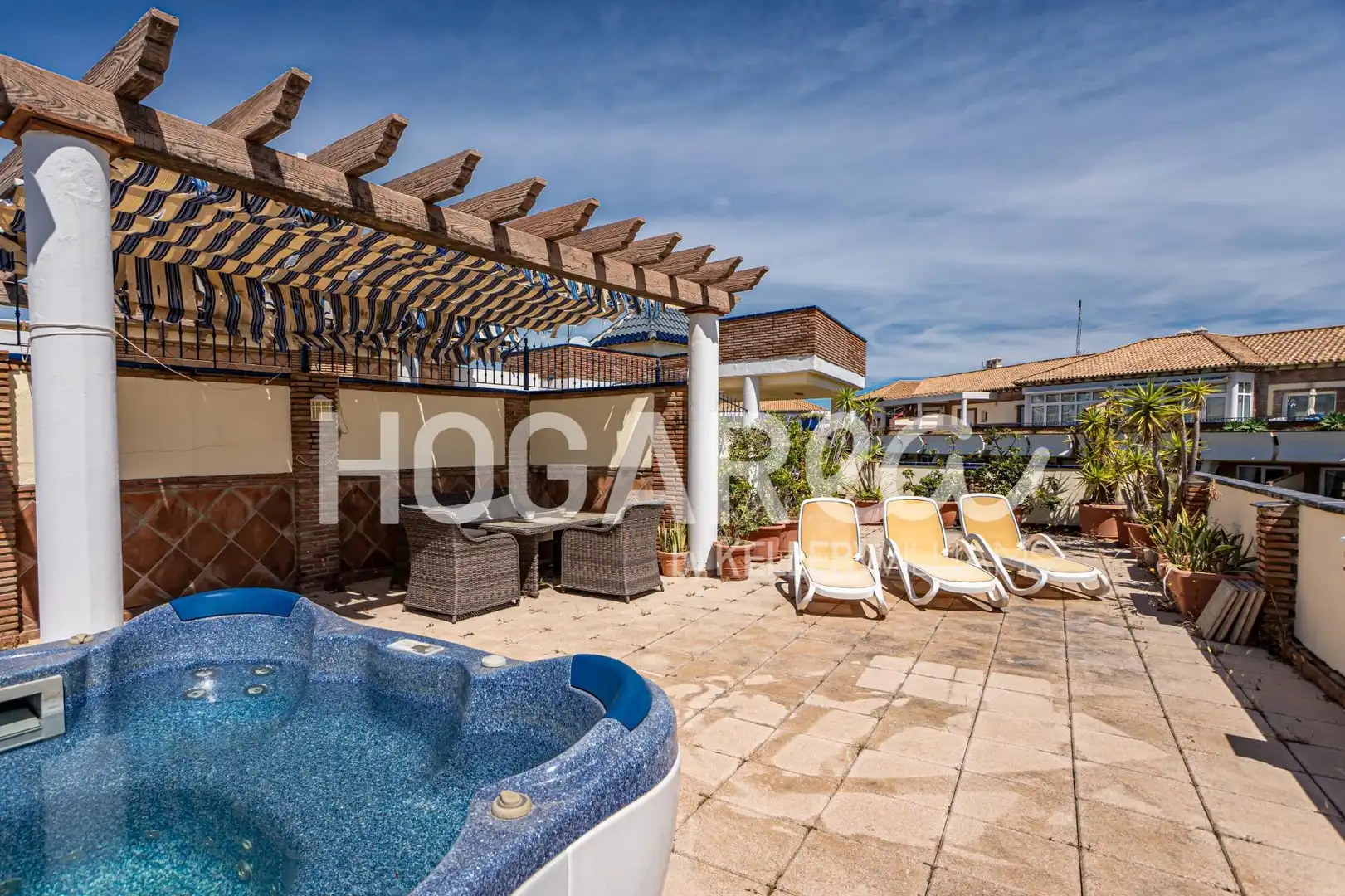 Terrassa de Àtic en venda en Mijas amb Aire condicionat, Jacuzzi i Piscina comunitària