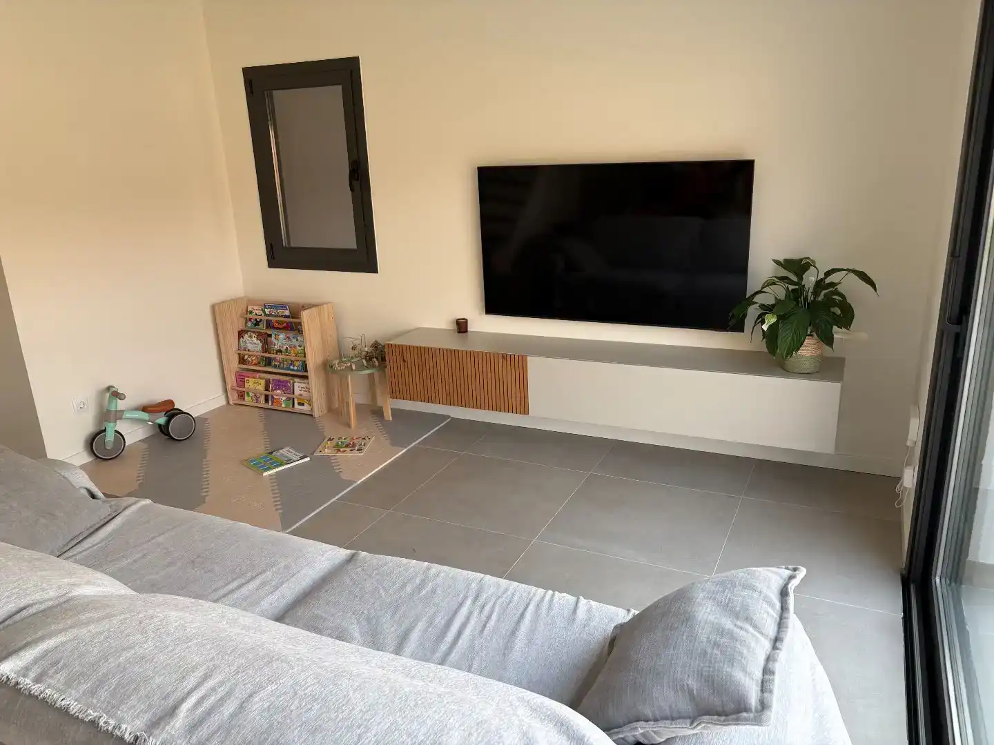 Sala d'estar de Casa o xalet en venda en Llinars del Vallès amb Aire condicionat i Piscina
