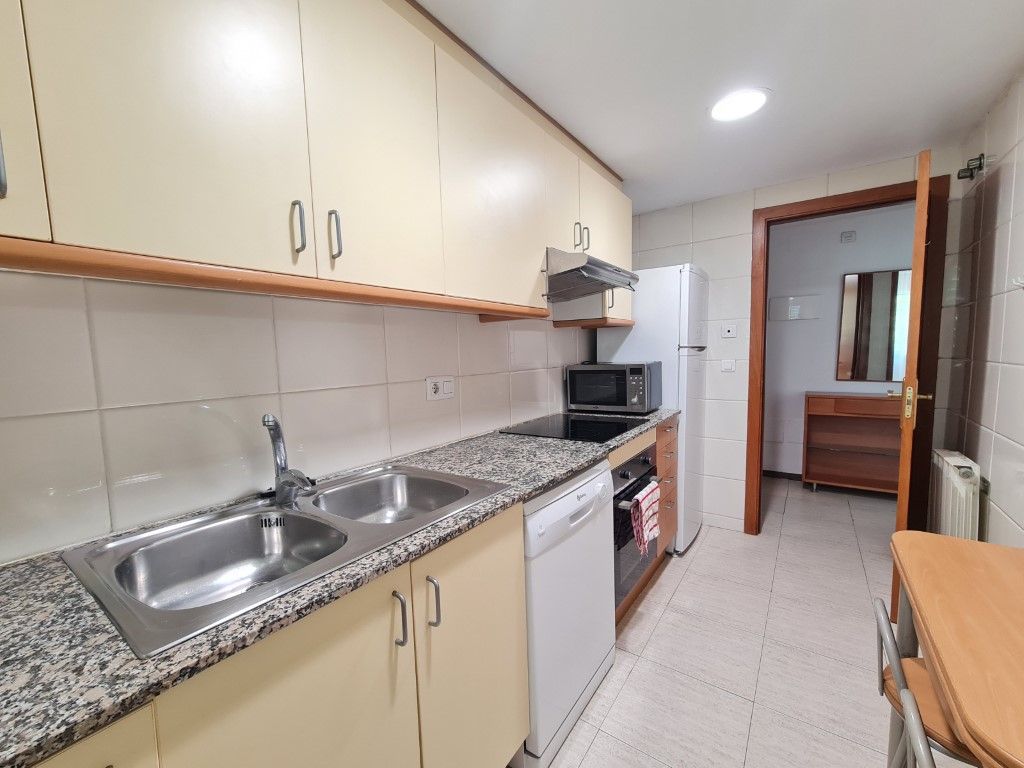 Cuina de Pis de lloguer en Girona Capital