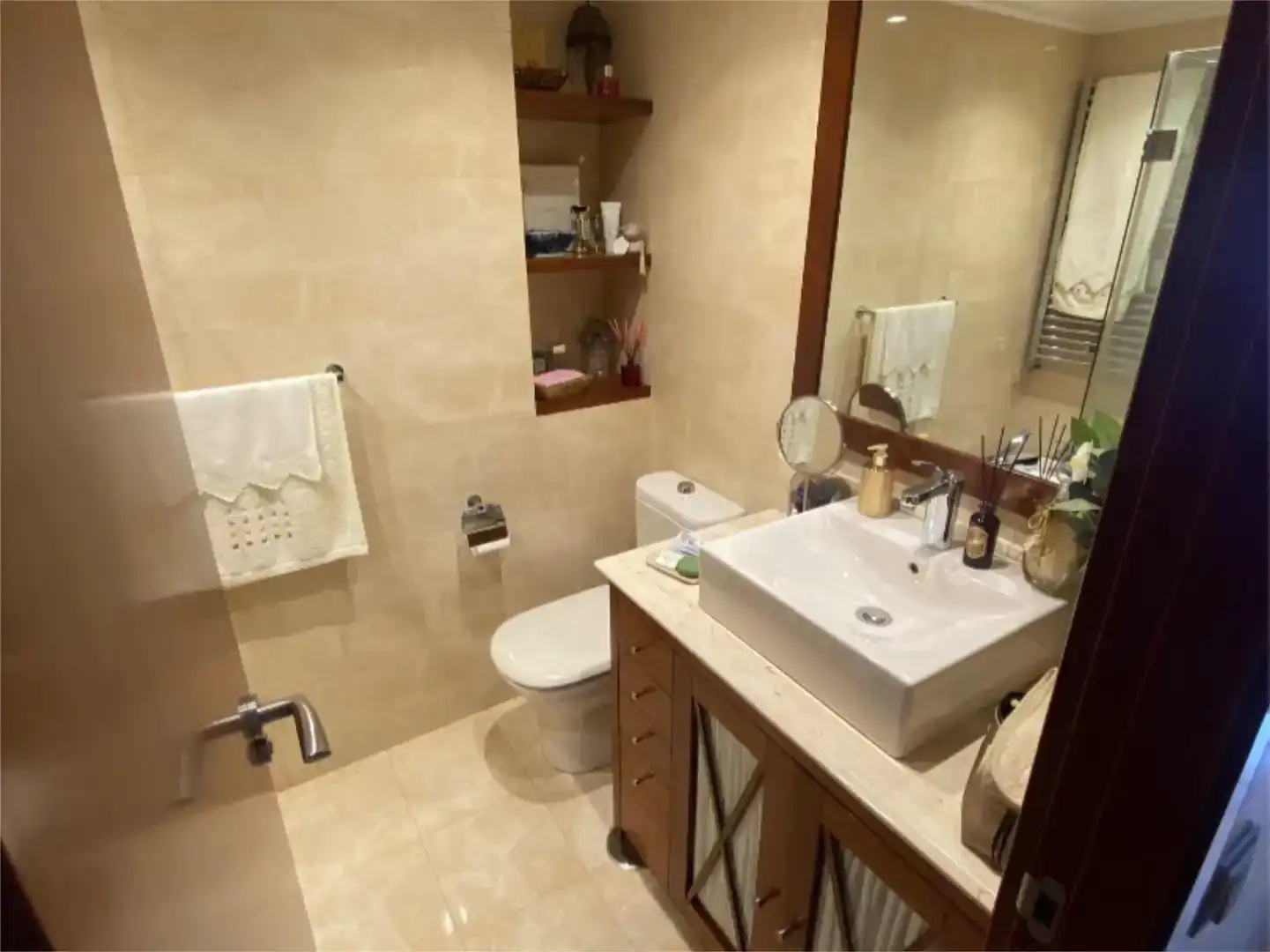 Baño de Piso en venta en Vigo  con Parquet, Trastero y Balcón
