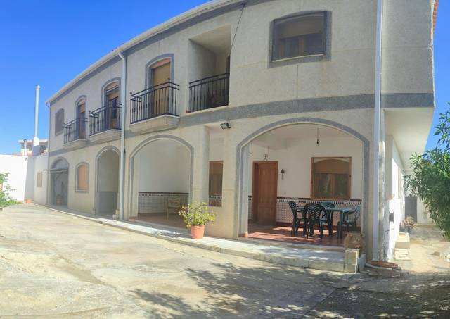 Casa-chalet en Venta en Fines