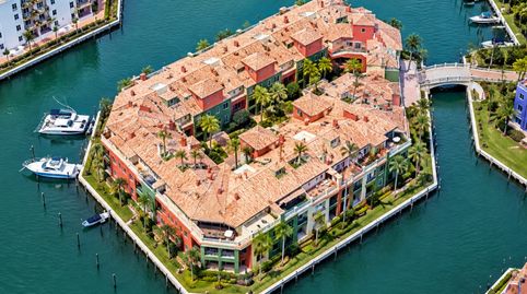 Foto 2 de Apartament en venda a Avenida de la Marina, 8, Puerto de Sotogrande - La Marina, Sotogrande